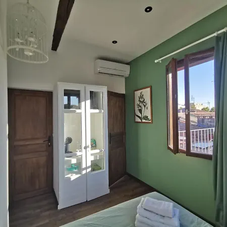 La Terrasse Suspendue Des Arenes - Nuit A Nimes