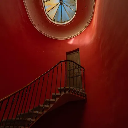 La Terrasse Suspendue Des Arenes - Nuit A Nimes